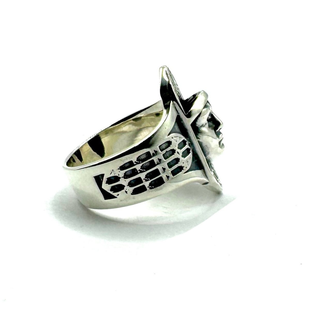 Effigy Ring In Sterling Silver - Julian The 2nd - RING - Effigy Ring In Sterling Silver