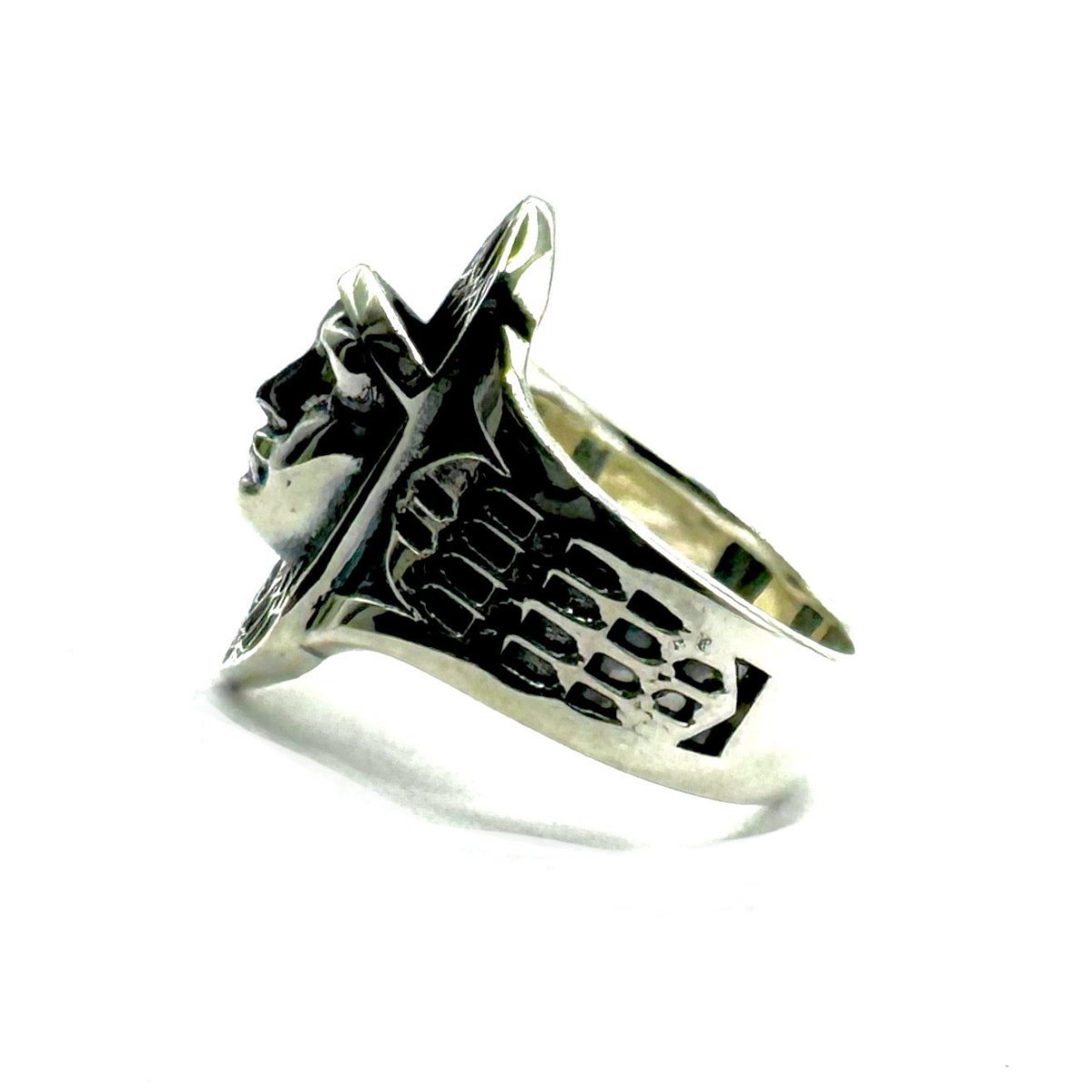 Effigy Ring In Sterling Silver - Julian The 2nd - RING - Effigy Ring In Sterling Silver