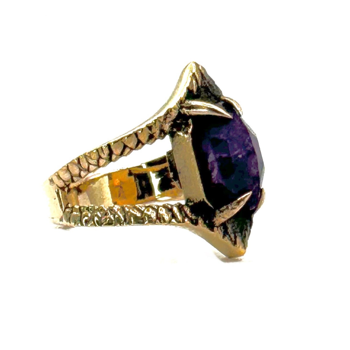 Serpent’s Bite Ring amethyst in Bronze