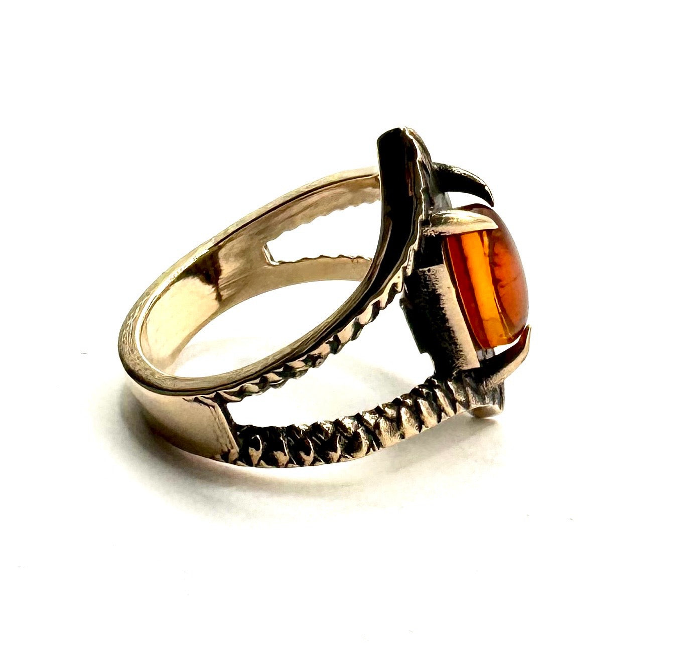 Serpent’s Bite Ring Amber in Bronze