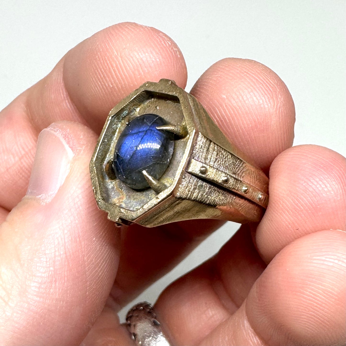 Citadel Ring With Labradorite in Bronze
