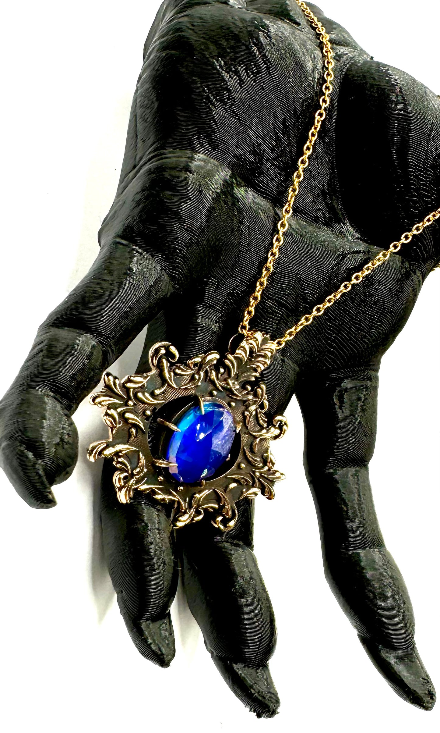 Ammit’s Eye Aurora Opal Necklace Bronze