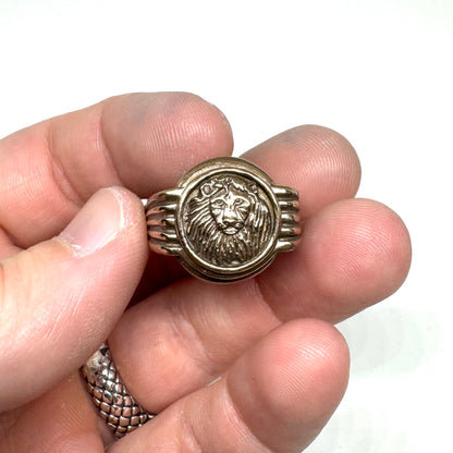 Lion Ring in Bronze