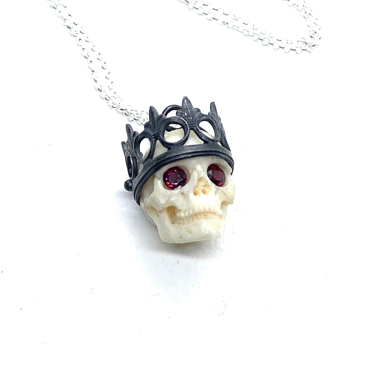 Skull King With Garnet Necklace Sterling Silver