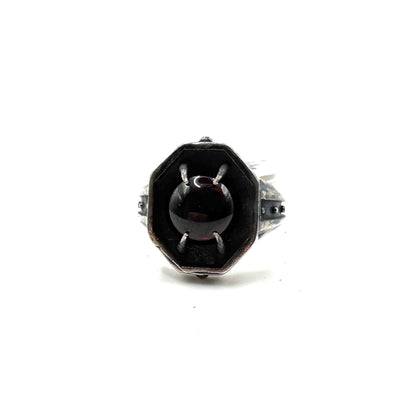 Sanctum Ring With Garnet in Sterling Silver
