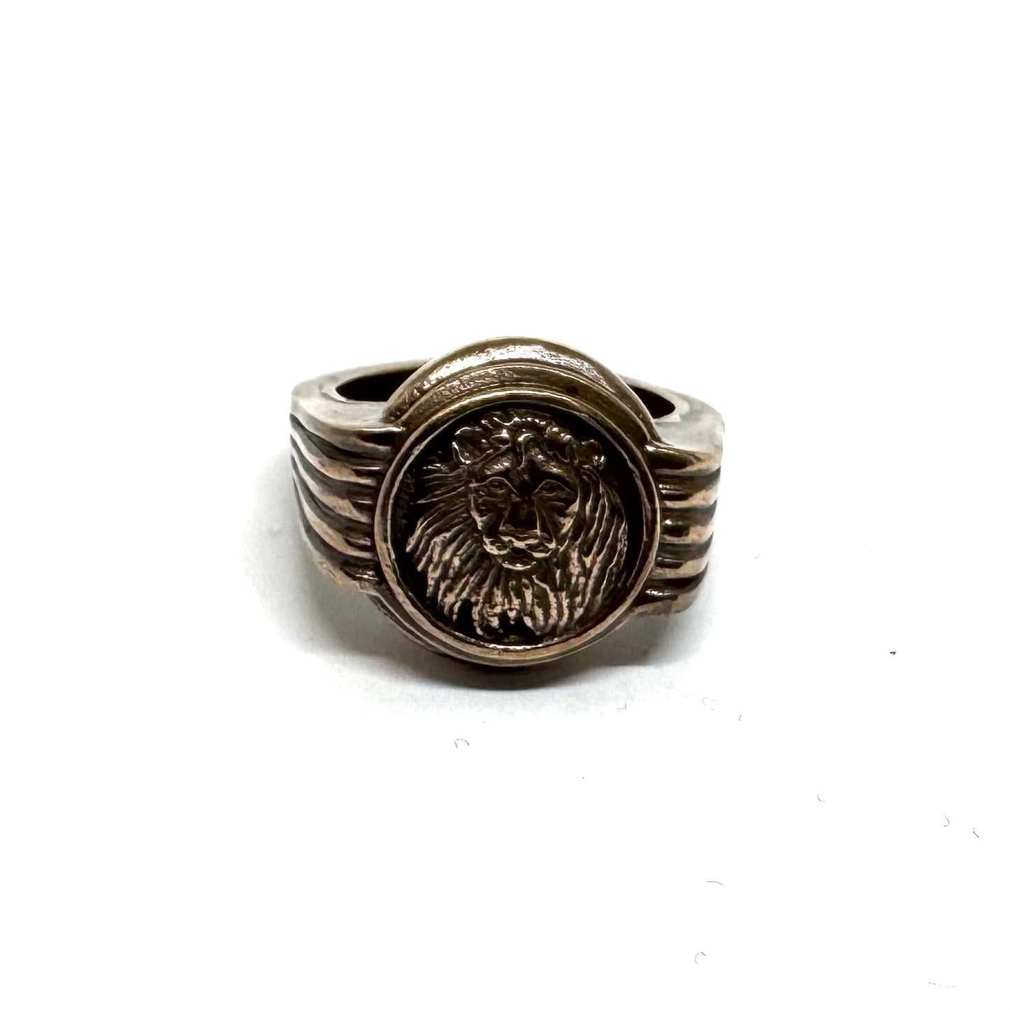 Lion Ring in Bronze
