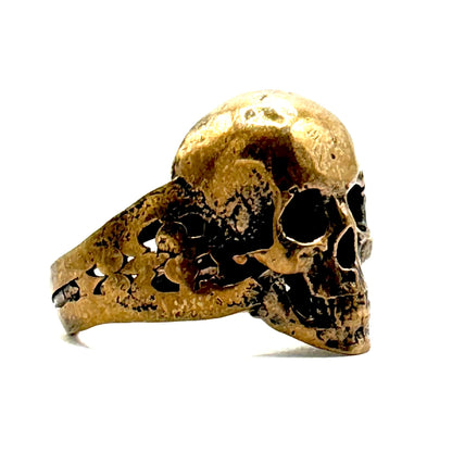 Yorick’s Testament Skull Ring in Bronze