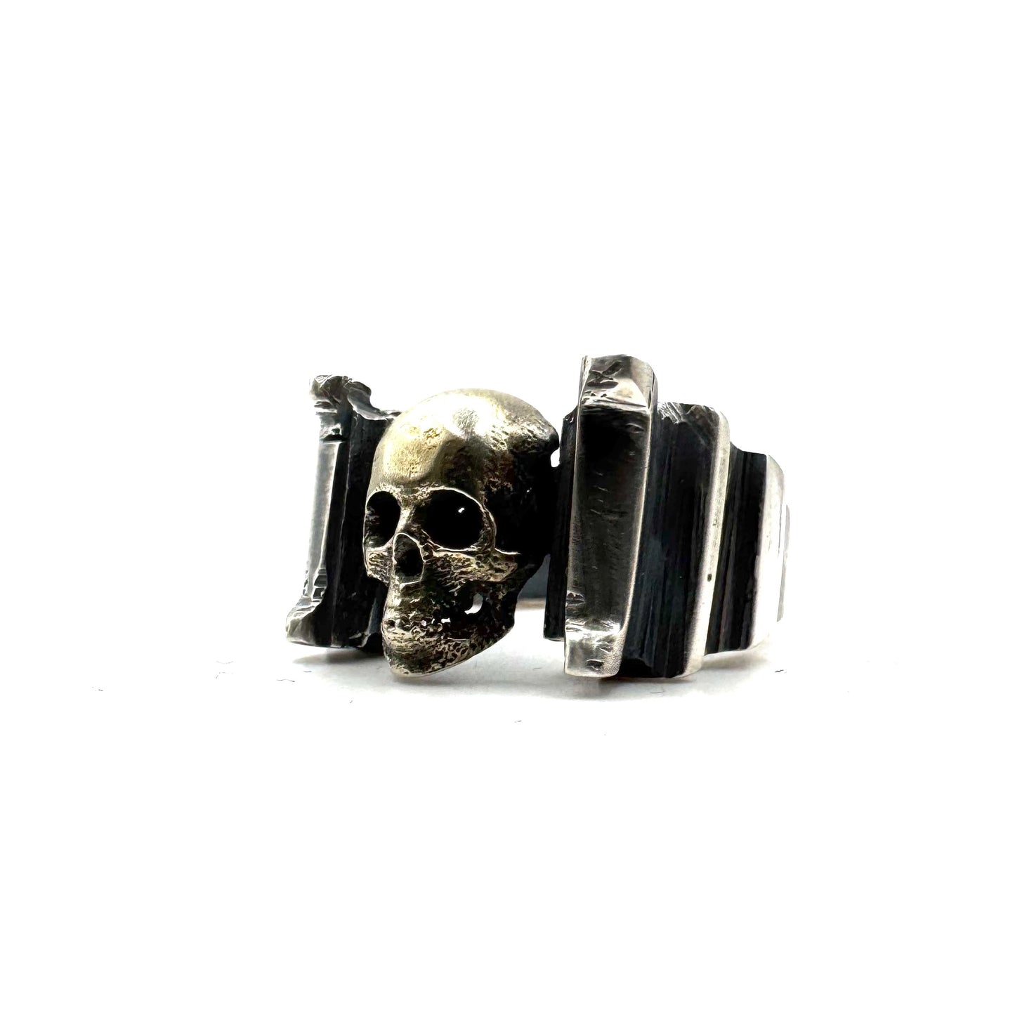 Skull Ring in Sterling Silver and bronze