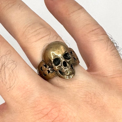 Yorick’s Testament Skull Ring in Bronze