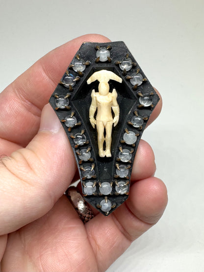 Coffin Ring in Bronze and Moonstone And Horn