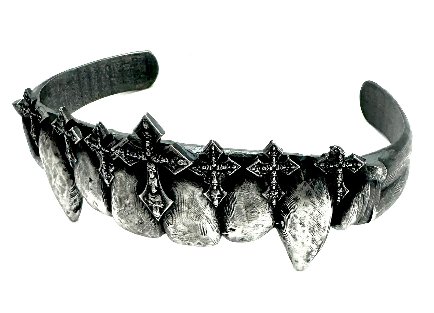 Nightstalker Fang Cuff in Sterling Silver