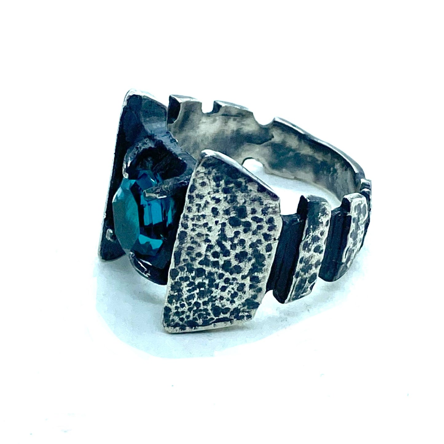 Blackgaurd’s Brutalist Ring with bridewell in Sterling Silver