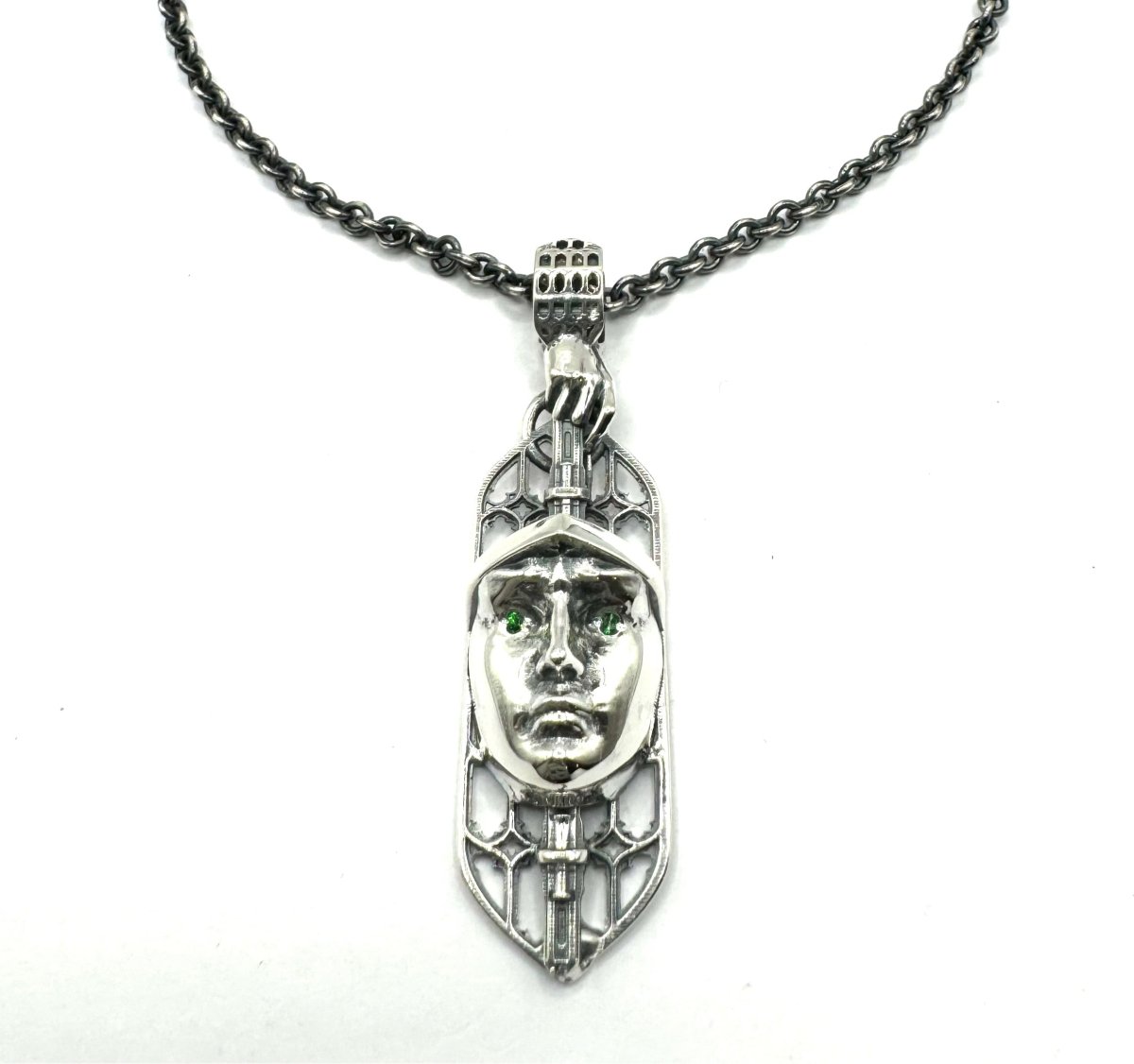 Effigy Necklace In Sterling Silver - Julian The 2nd - Effigy Necklace In Sterling Silver