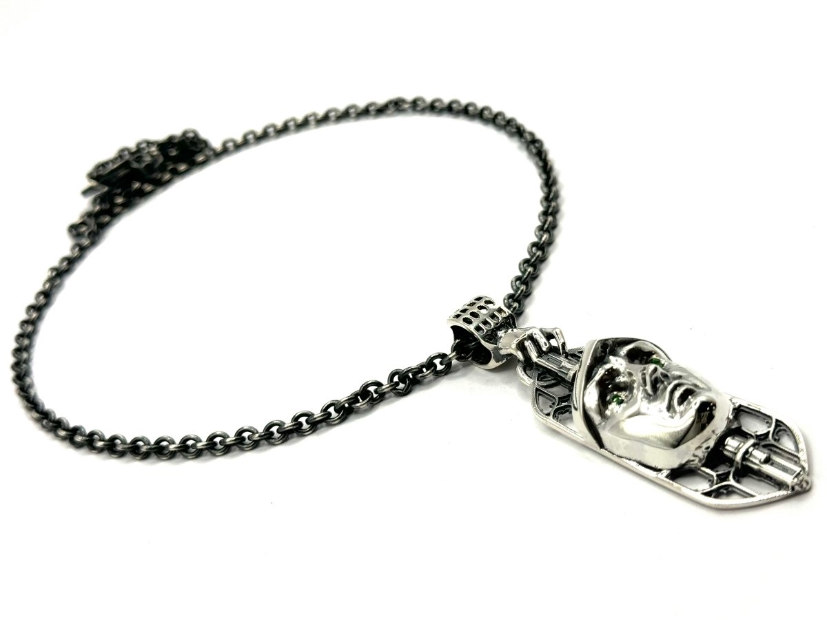 Effigy Necklace In Sterling Silver - Julian The 2nd - Effigy Necklace In Sterling Silver