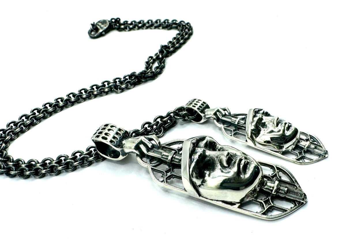 Effigy Necklace In Sterling Silver - Julian The 2nd - Effigy Necklace In Sterling Silver