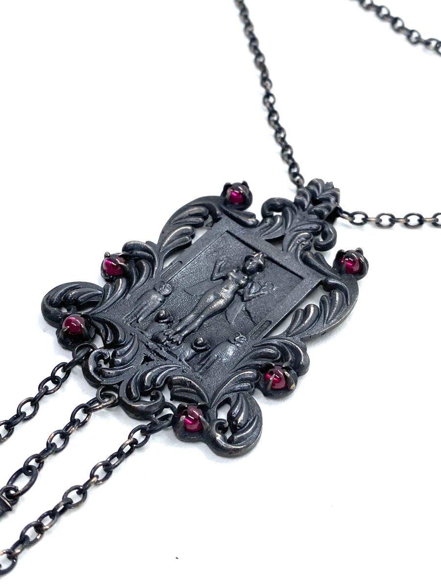 Lilith's Ancient Shrine Necklace - Julian The 2nd - Necklaces - Lilith Shrine Necklace in Bronze and Garnet