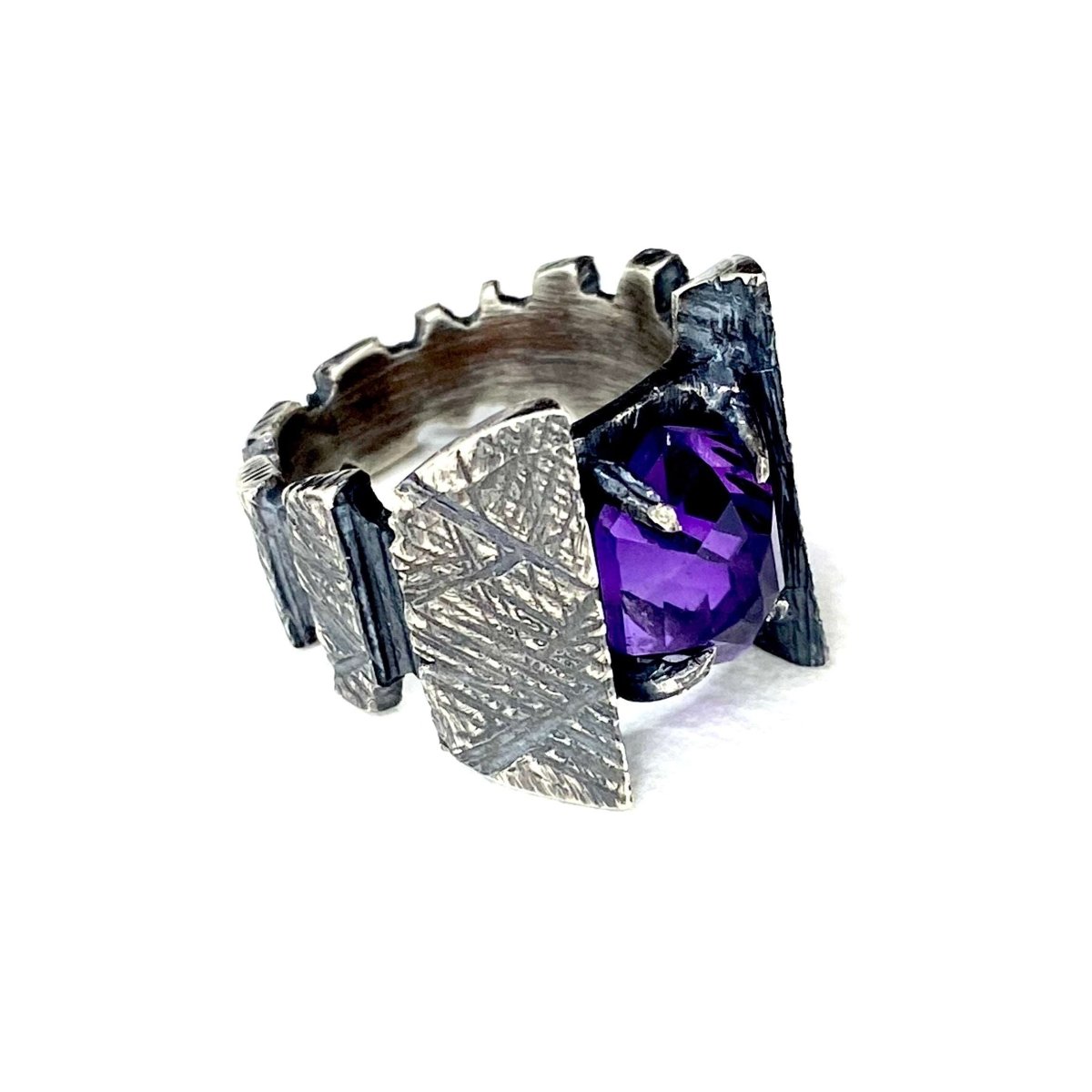 Paladin’s Curse Amethyst Ring Sterling silver - Julian The 2nd - STONE RING - Paladin’s Curse Amethyst Ring Sterling silver