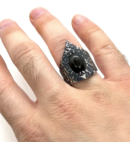 Thornguard’s Ring Black Diopside Star in Sterling silver