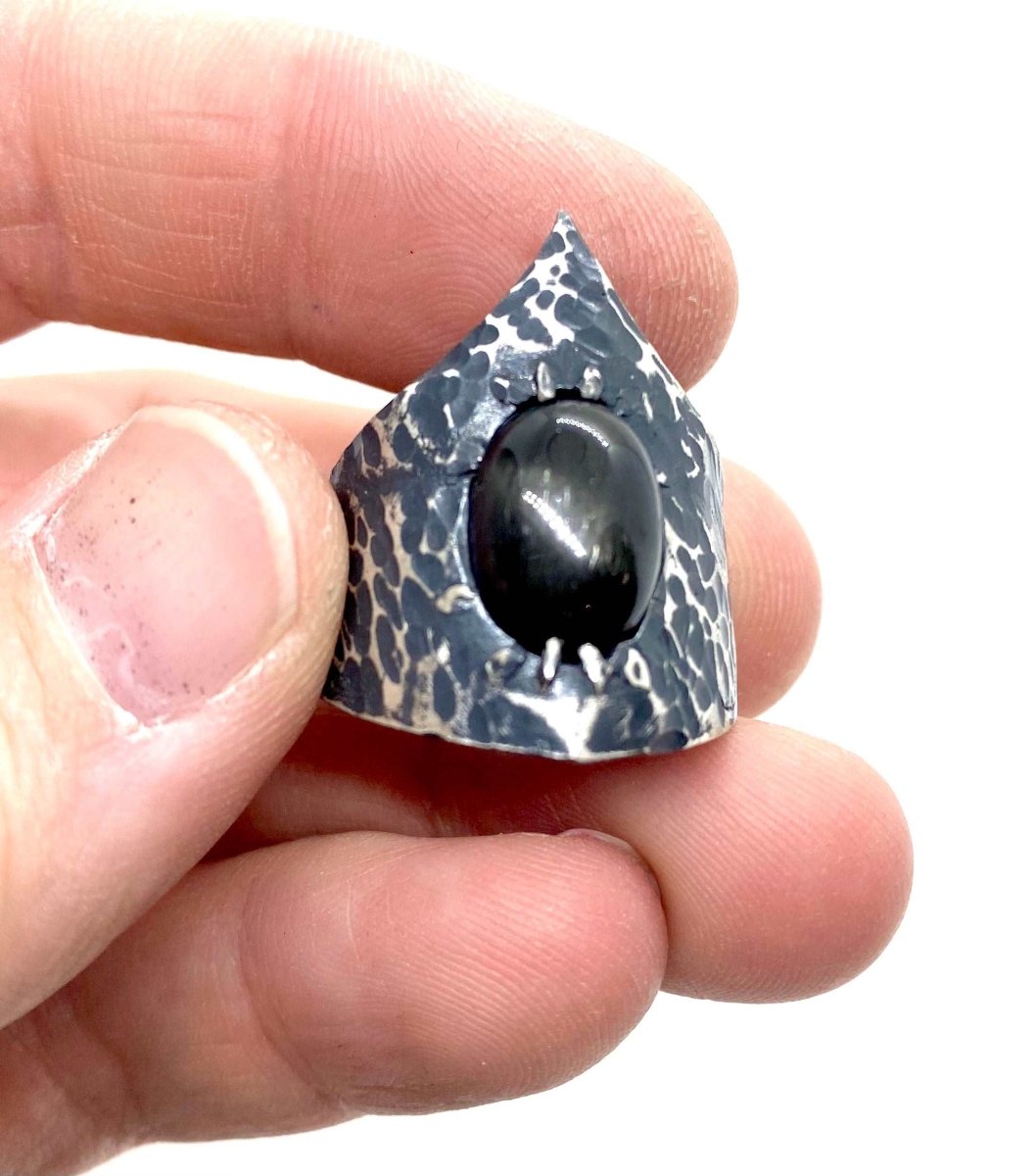 Thornguard’s Ring Black Diopside Star in Sterling silver - Julian The 2nd - Thornguard’s Ring Black Diopside Star in Sterling silver