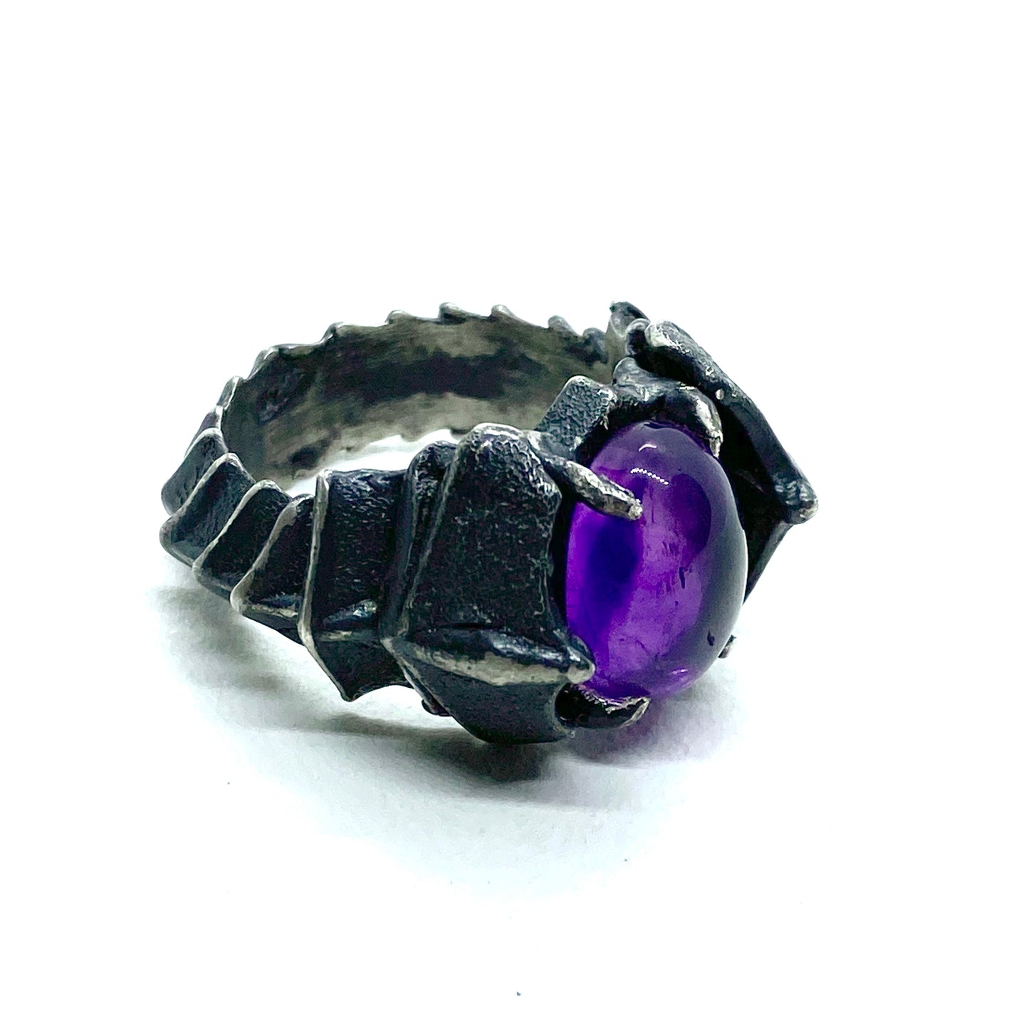 Black Knight’s Ring in Sterling silver and Amethyst